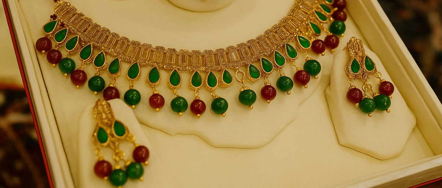 Golden Stone straight necklace