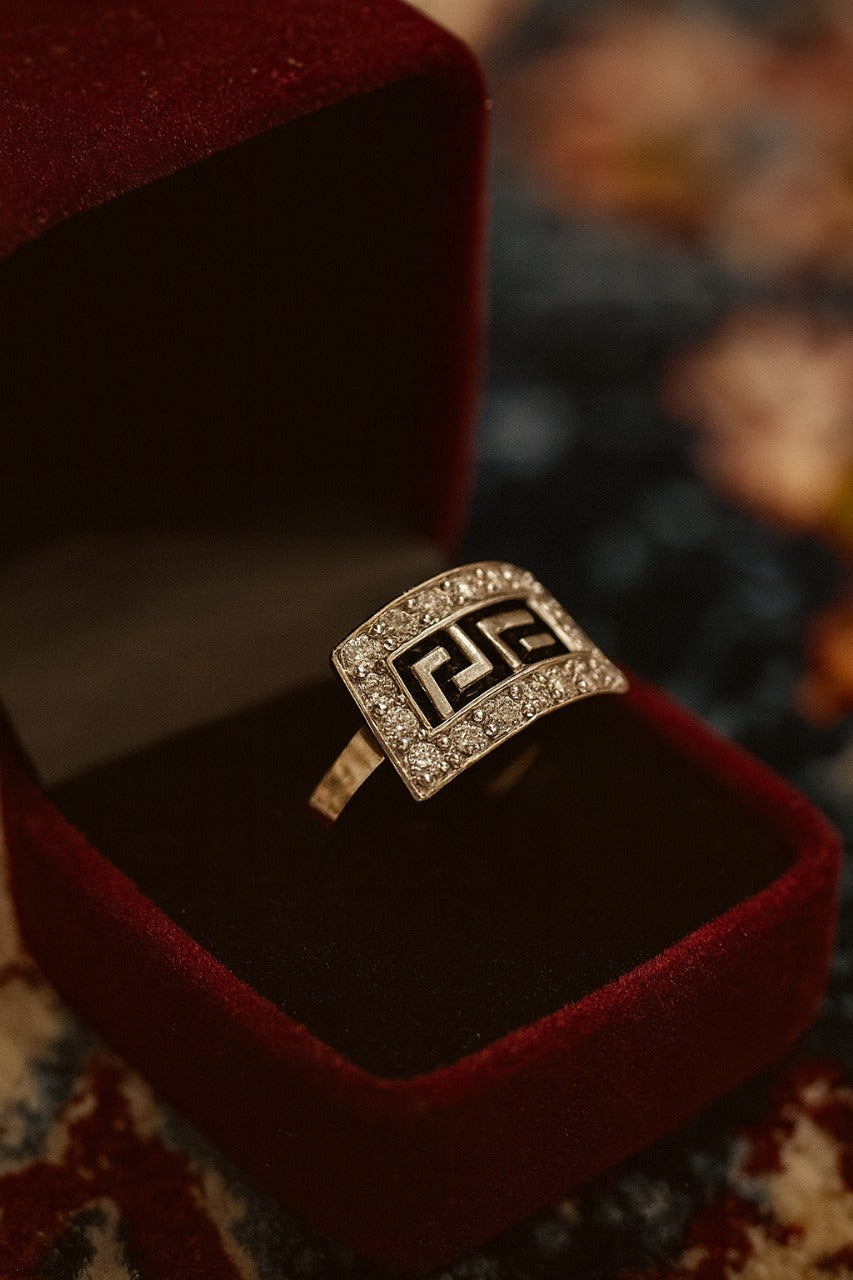Bold Geometric Statement Ring